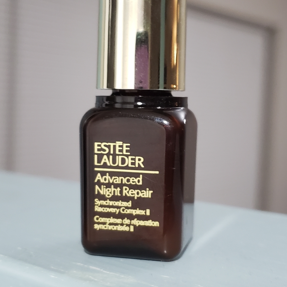 NWOT travel size Advanced Night Repair